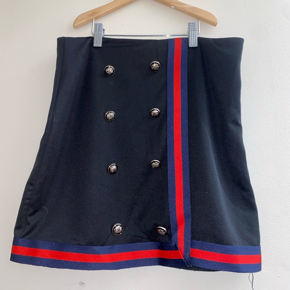 Black pencil skirt with side slit
